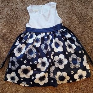 Adorable White & Navy Floral Dress